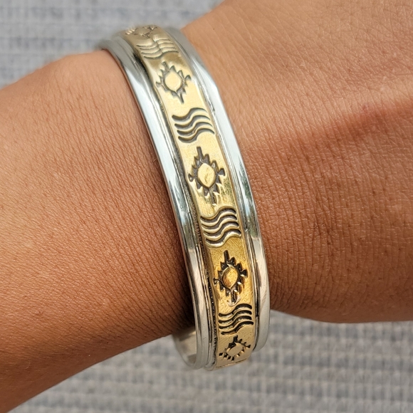 THOMAS FRANCISCO signed heavy 12K gold filled hand stamped sun water bracelet - Picture 1 of 17